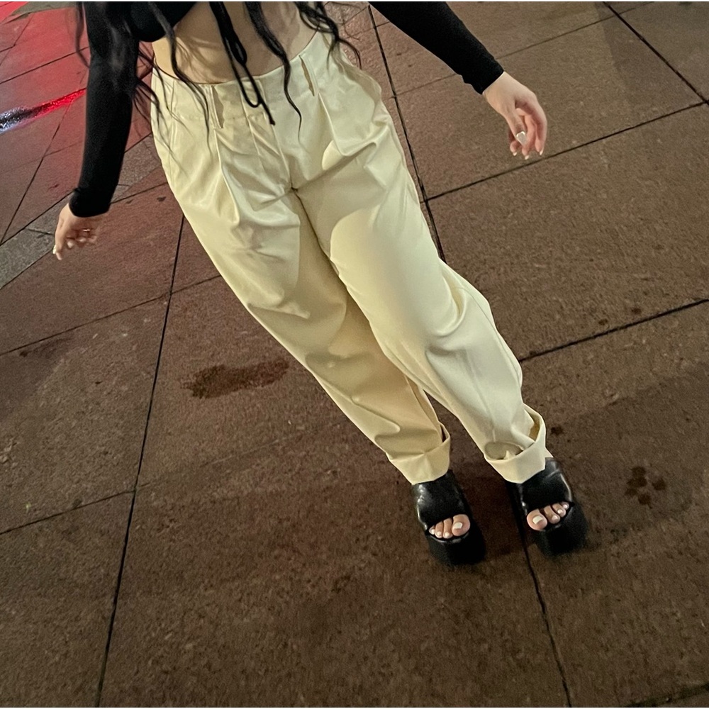 Pants!!!!❤️ - Picture 2 of 2
